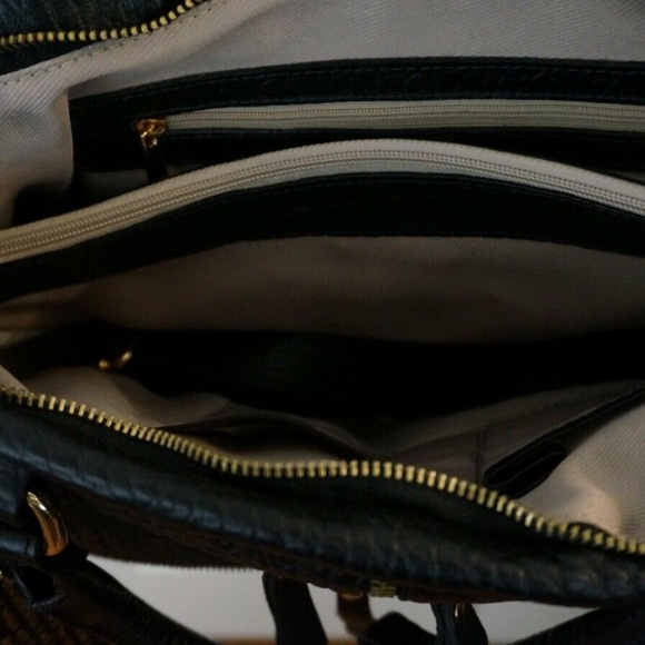 NWT Crizzapi Bolsas soft black leather handbag/tote/crossbody - Picture 8 of 12